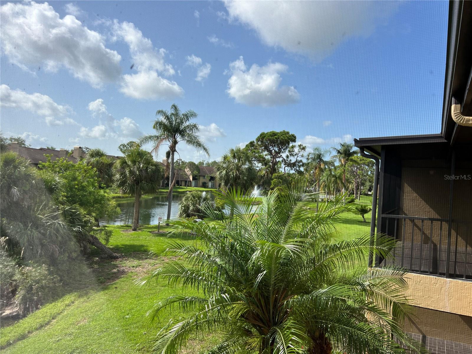 ASHTON LAKES 08 - Residential Lease