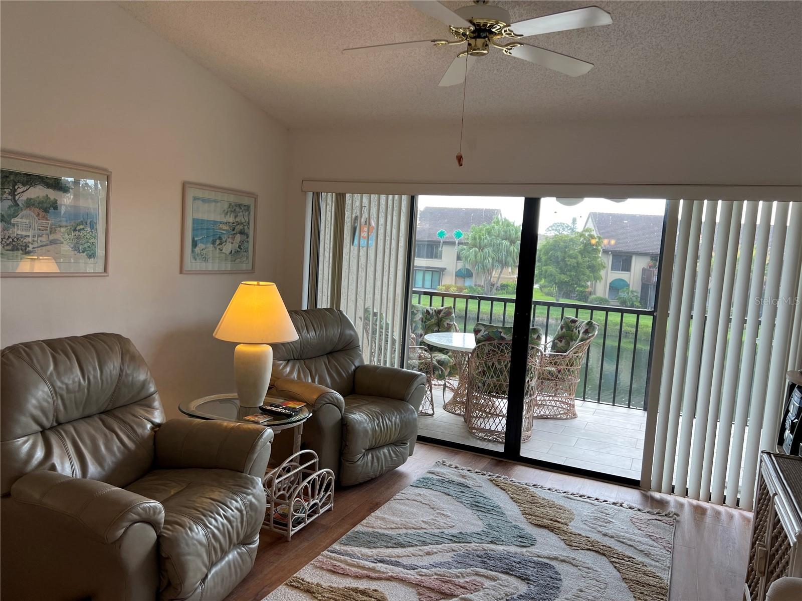 ASHTON LAKES 08 - Residential Lease