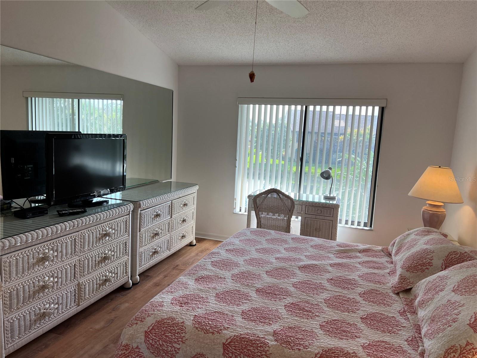 ASHTON LAKES 08 - Residential Lease