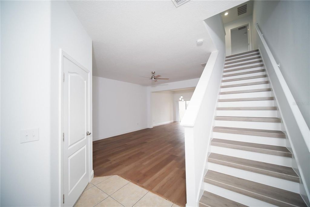 Photo of 3061 Rodrick Cir, Orlando, FL 32824 (MLS # S5146274)