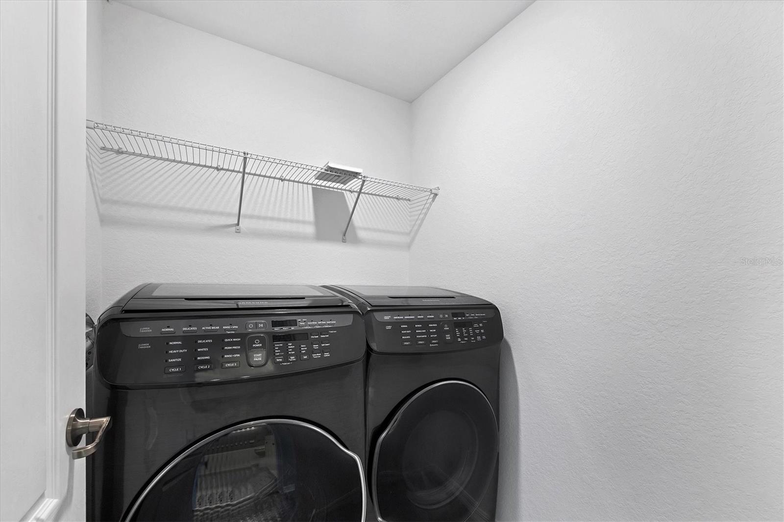 GRAN PARADISO PH 8 - Residential