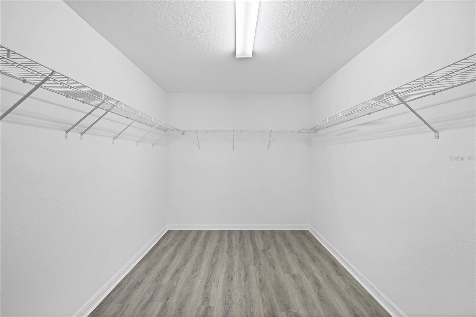 GRAN PARADISO PH 8 - Residential