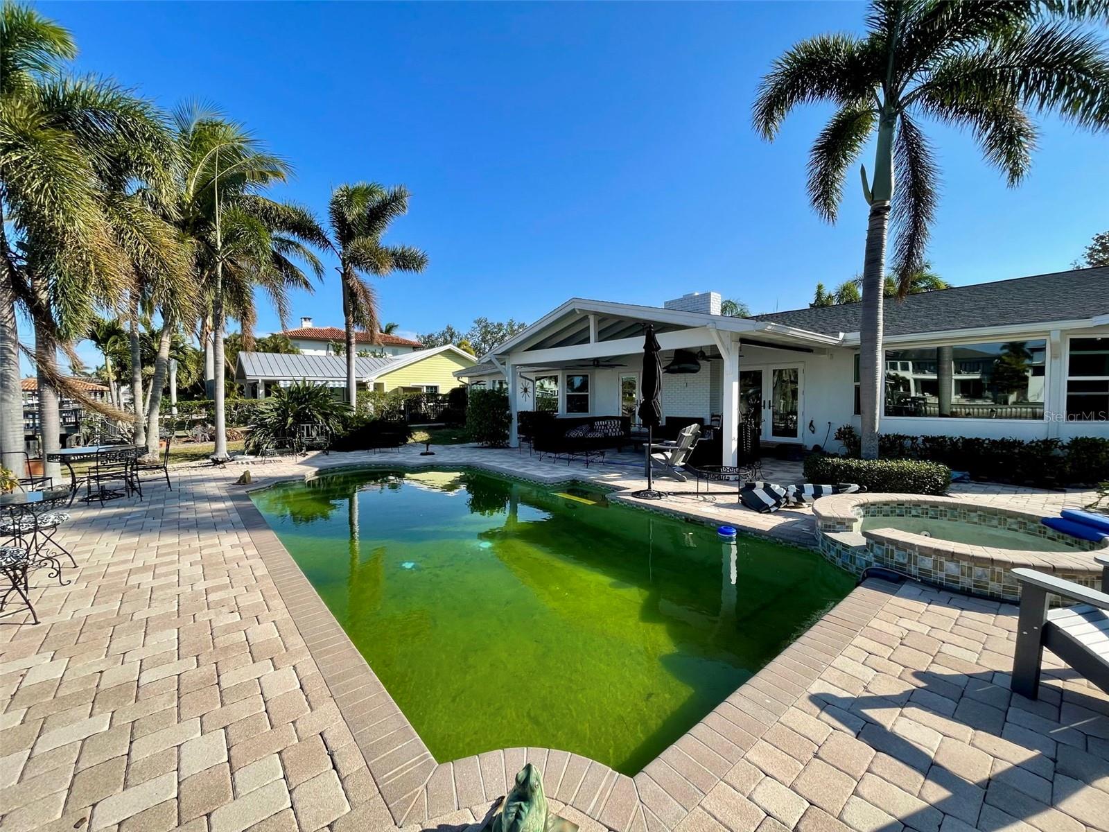 SUNSET PARK ISLES UNIT 4 - Land