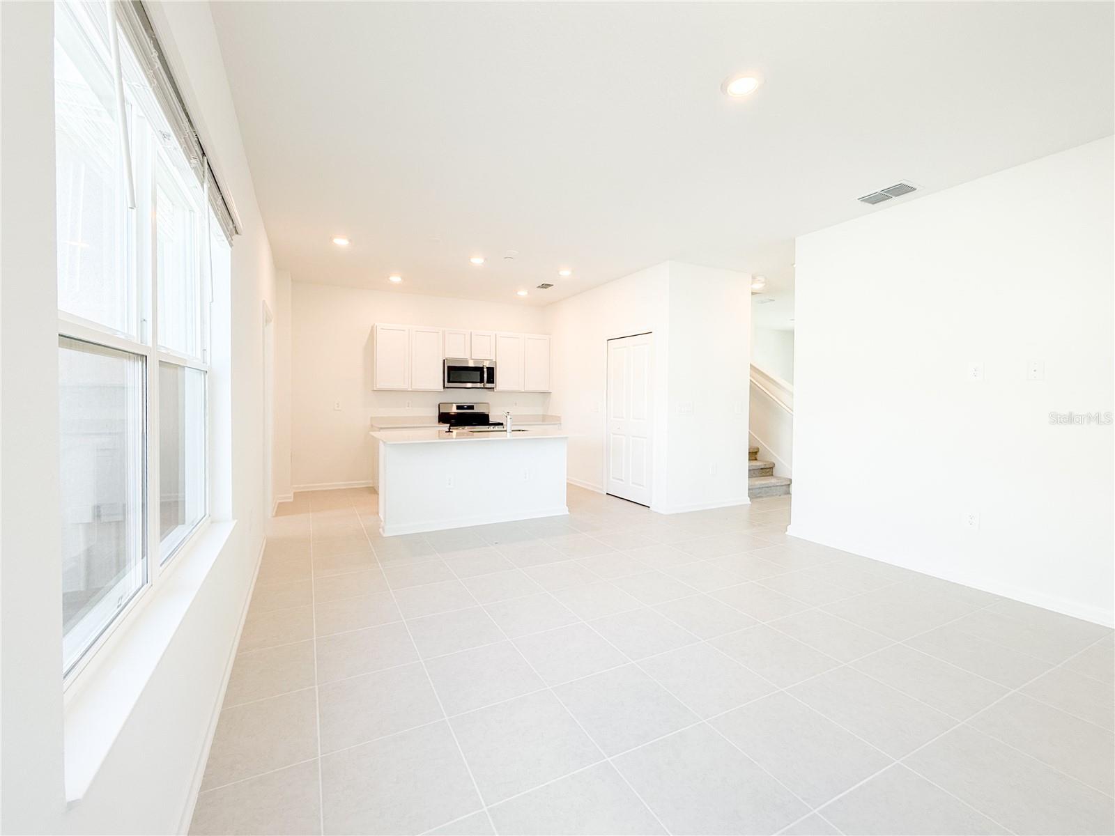 BRONSONS RDG - Residential Lease