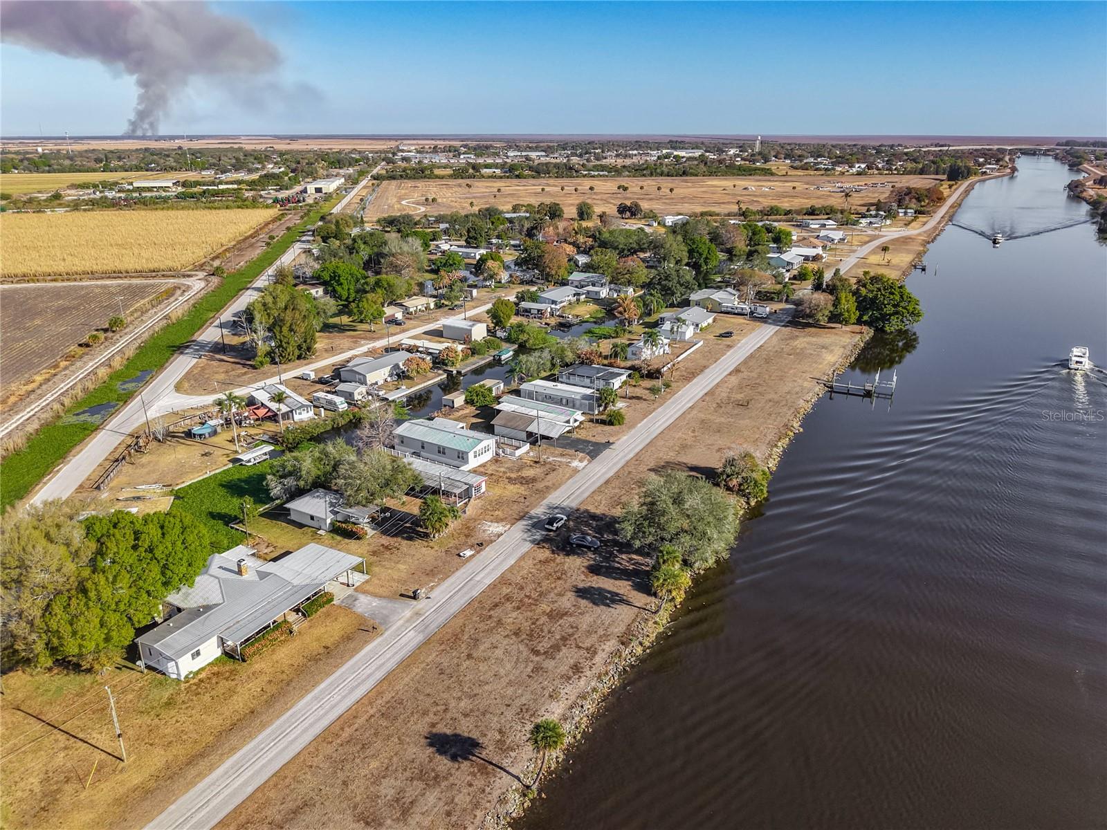 1824 RIVERSIDE DRIVE