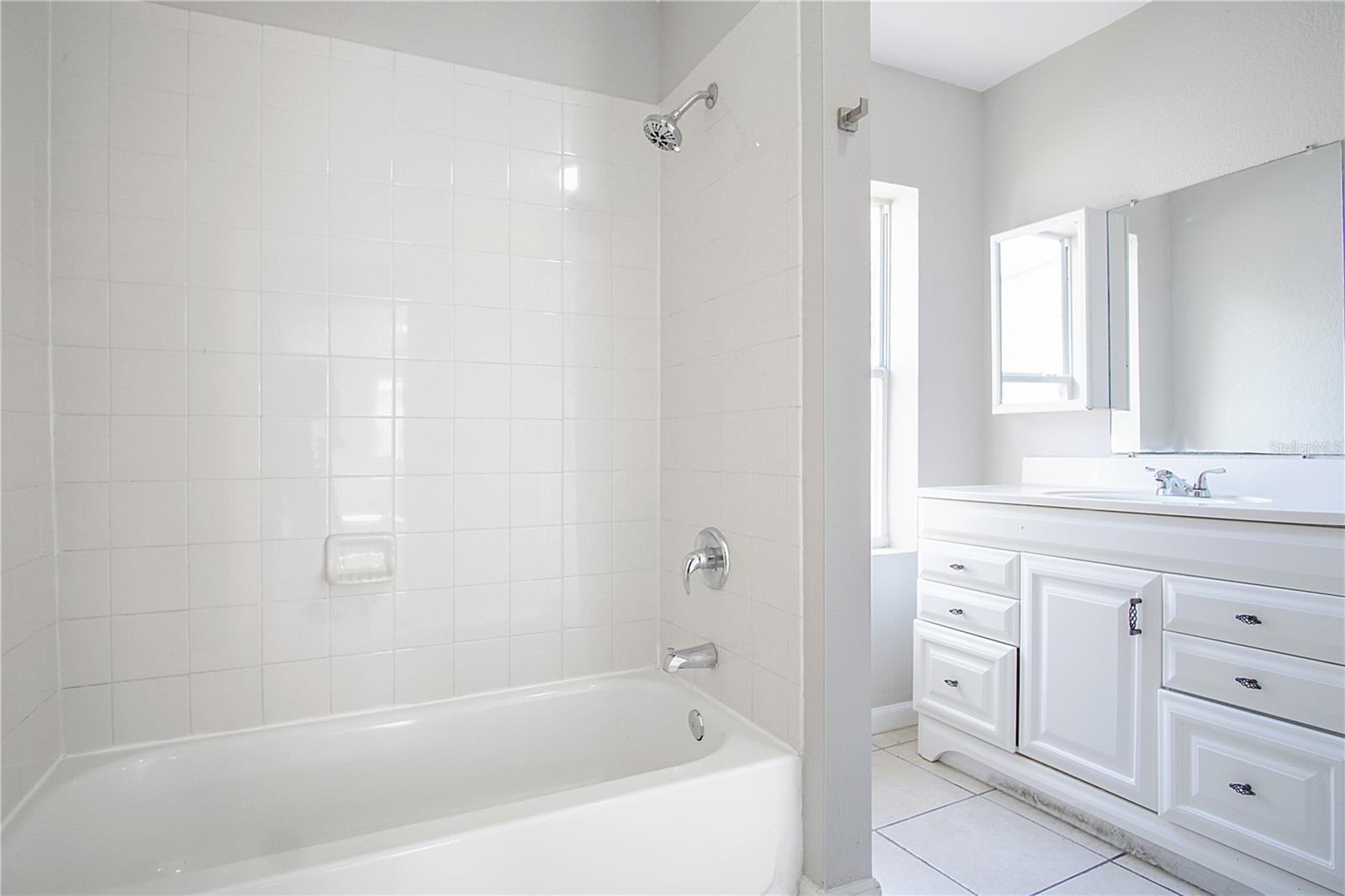 LOCKHARTS SUB - Residential Lease