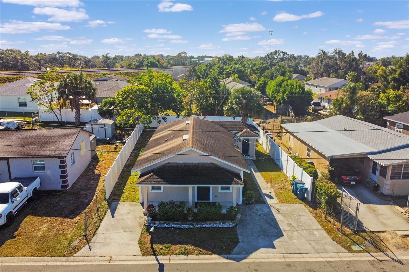 LOCKHARTS SUB - Residential Lease