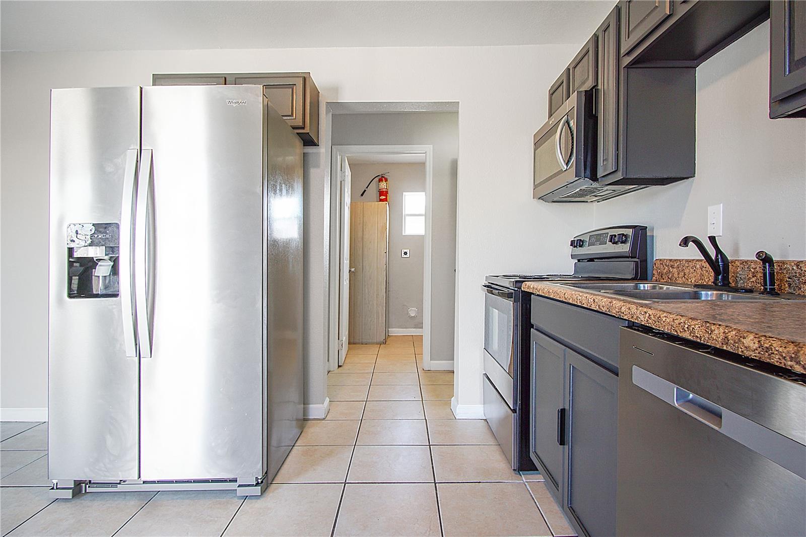 LOCKHARTS SUB - Residential Lease