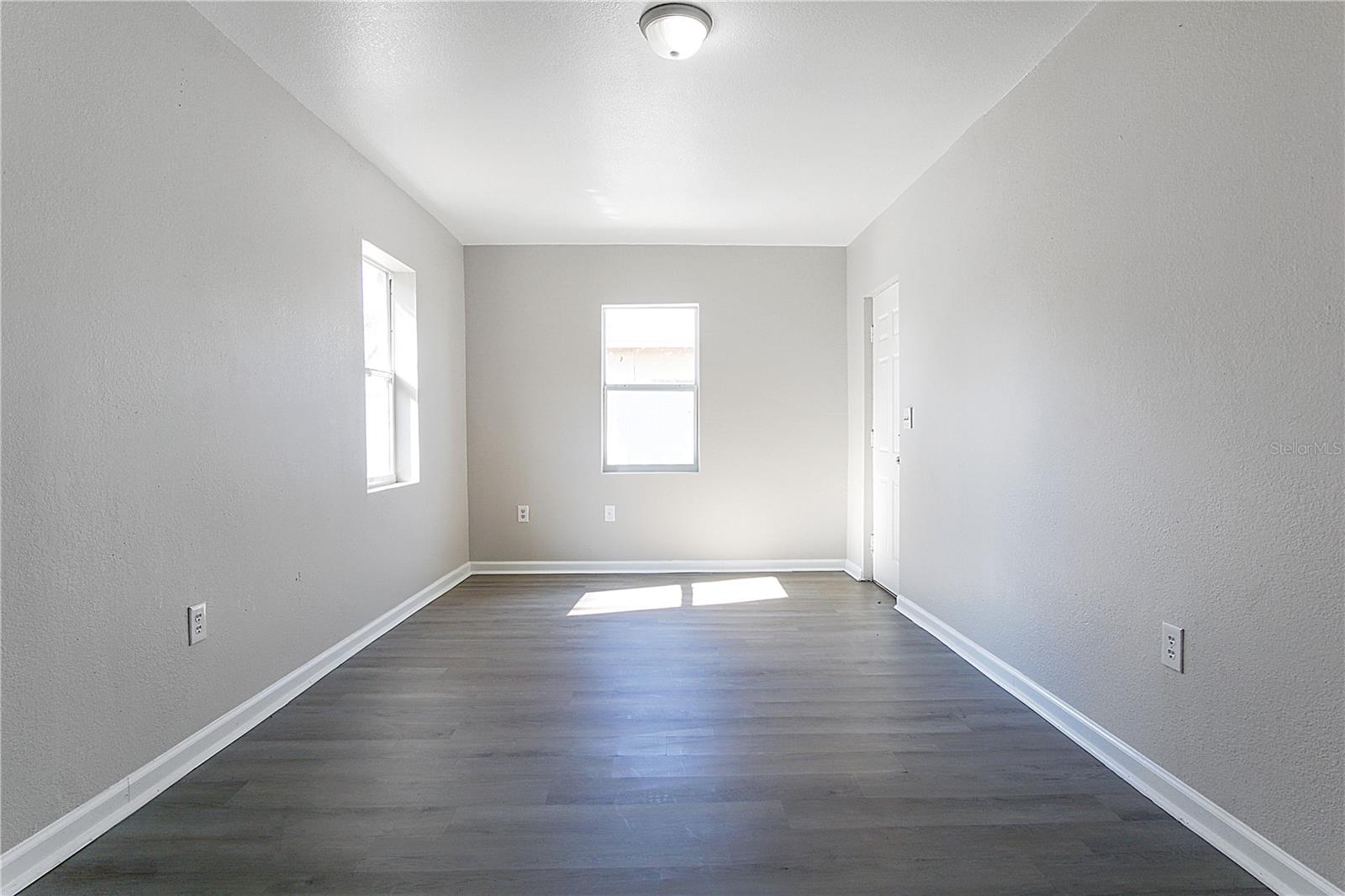 LOCKHARTS SUB - Residential Lease