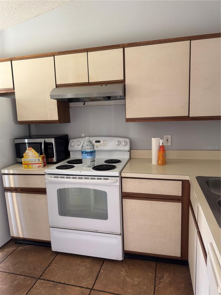 KING OAK VILLAS PH 2 4TH ADD - Residential