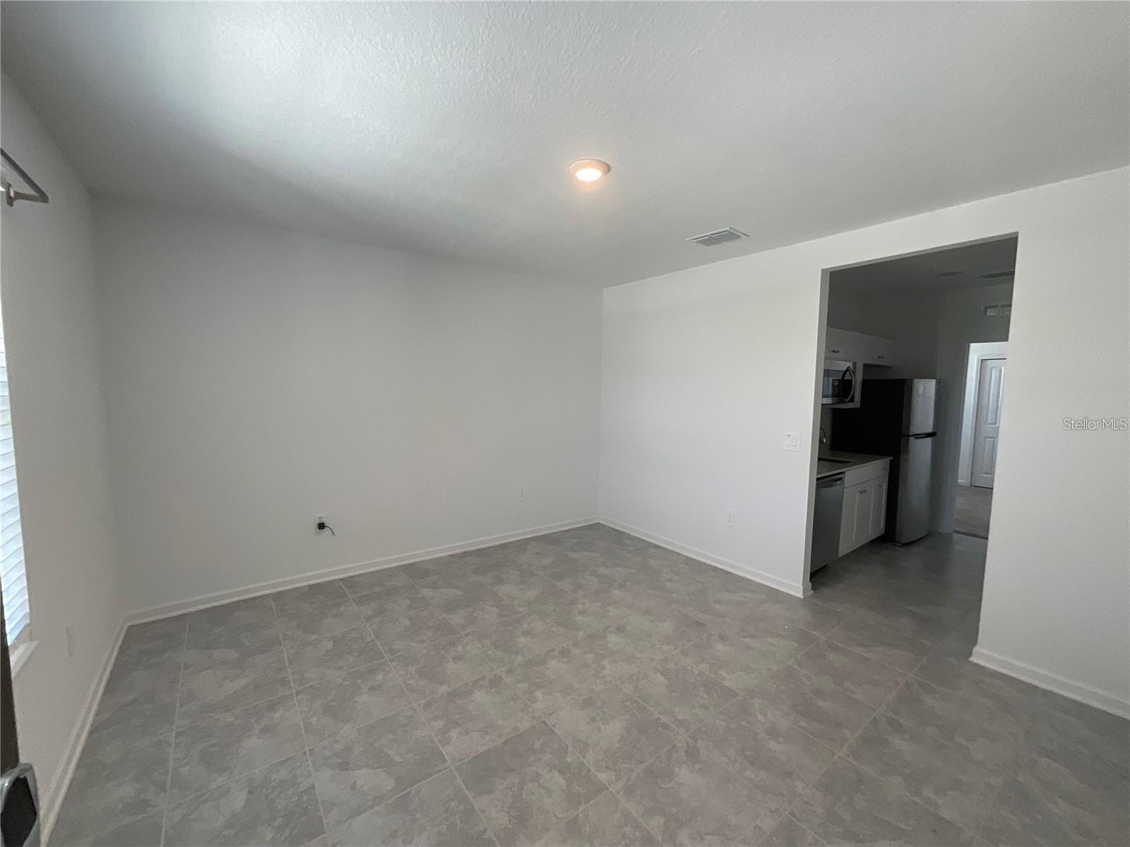 LAWSON DUNES SUB - Residential Lease