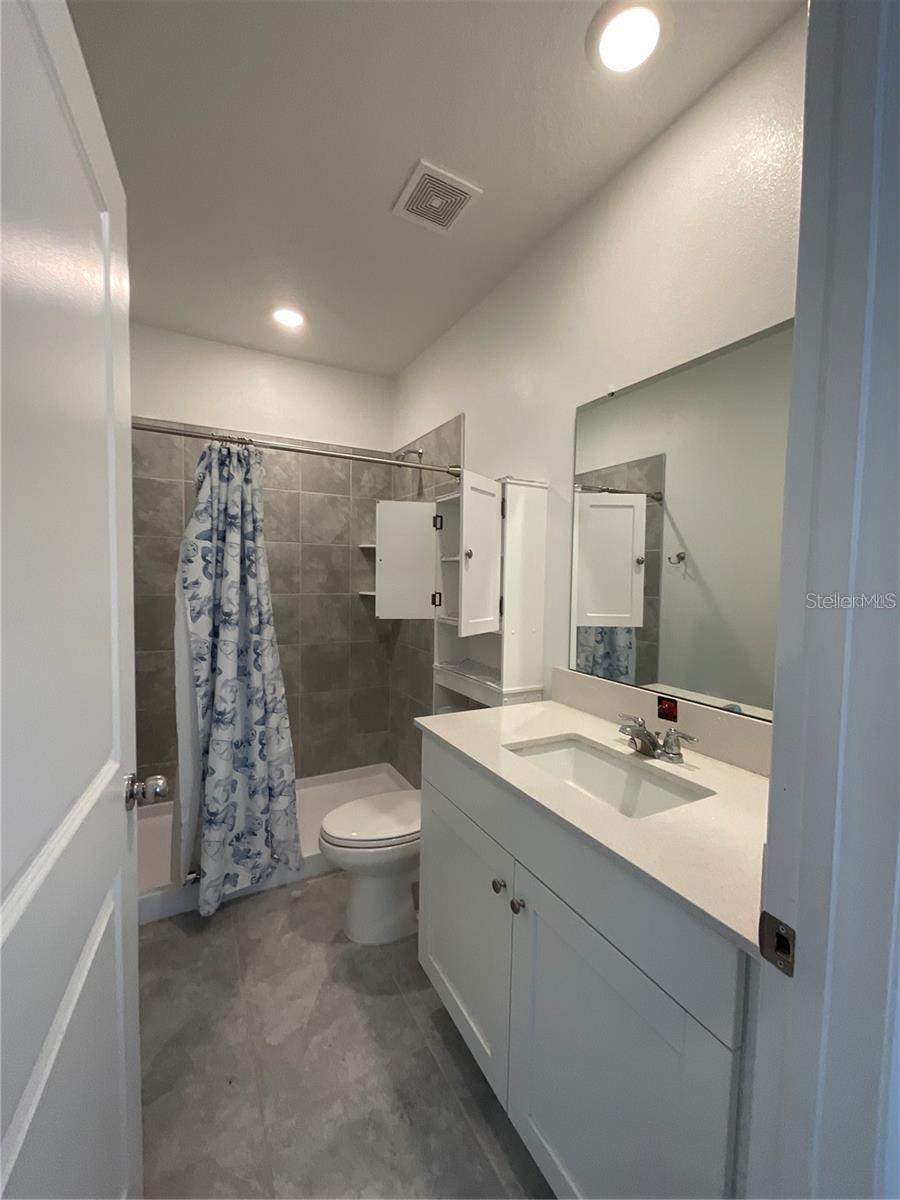 LAWSON DUNES SUB - Residential Lease