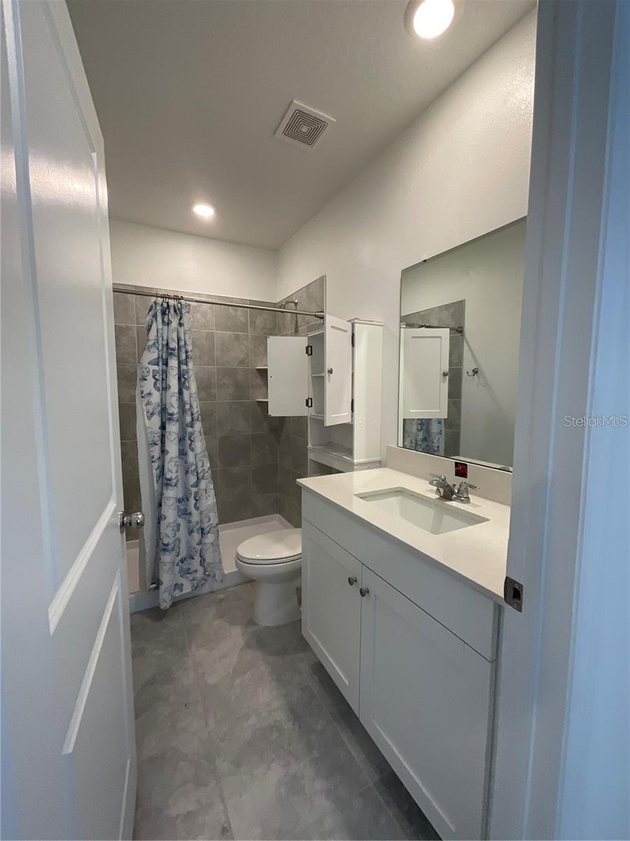 LAWSON DUNES SUB - Residential Lease