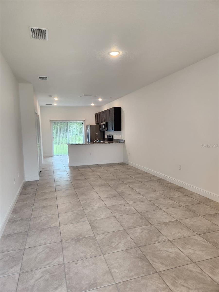 MARION OAKS UN # 5 - Residential Lease