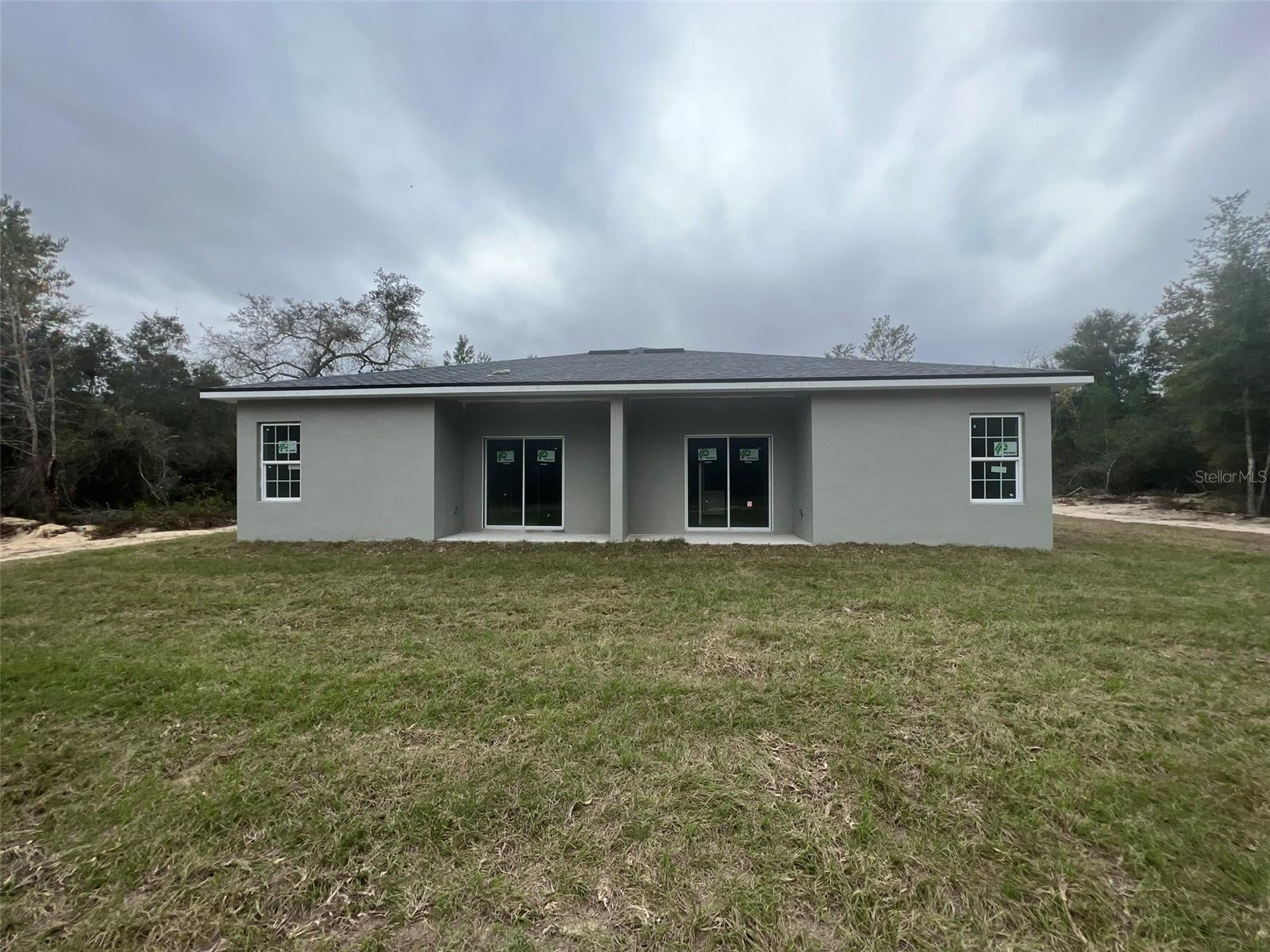 MARION OAKS UN # 5 - Residential Lease