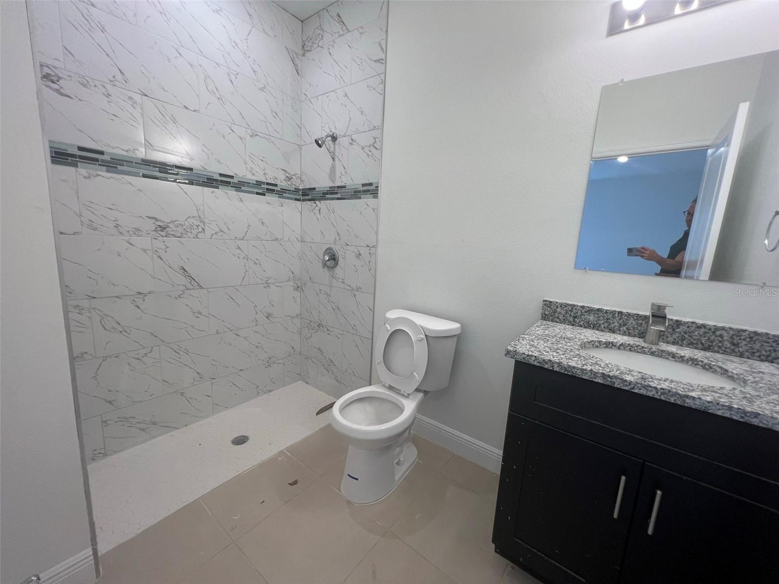 MARION OAKS UN # 5 - Residential Lease