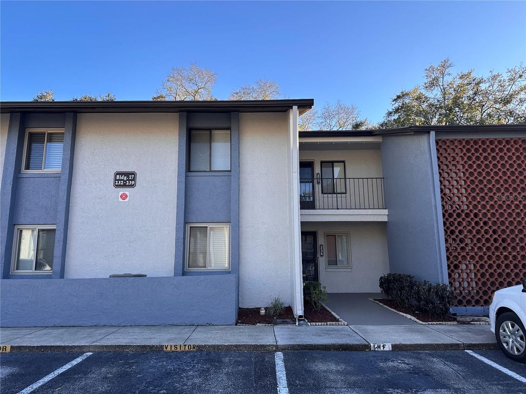 Photo of 17 Escondido Circle #236, Altamonte Springs, FL 32701 (MLS # O6381729)