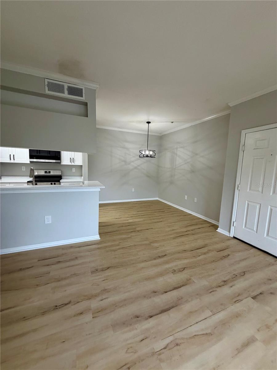 5612 PINNACLE HEIGHTS CIRCLE 302