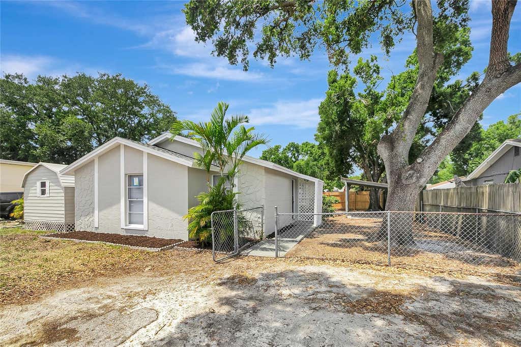 Photo of 10215 Cutten Green Court, Tampa, FL 33615 (MLS # TB8508500)