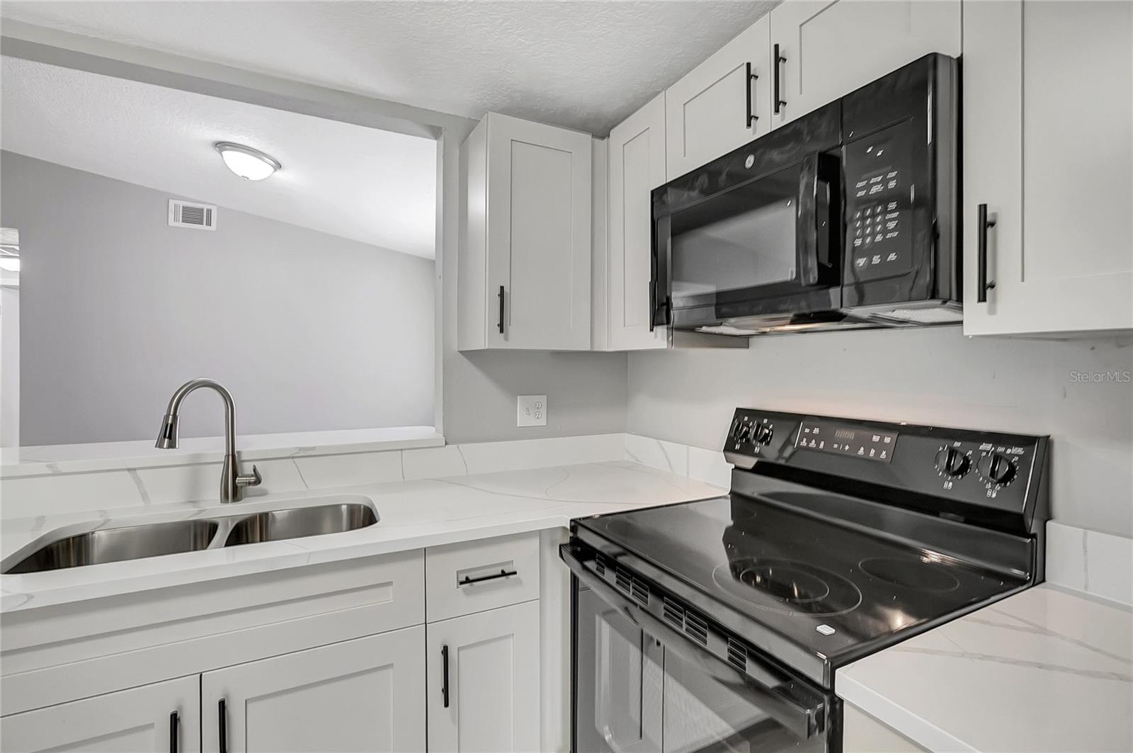TIMBERLANE SUB UNIT 4 - Residential