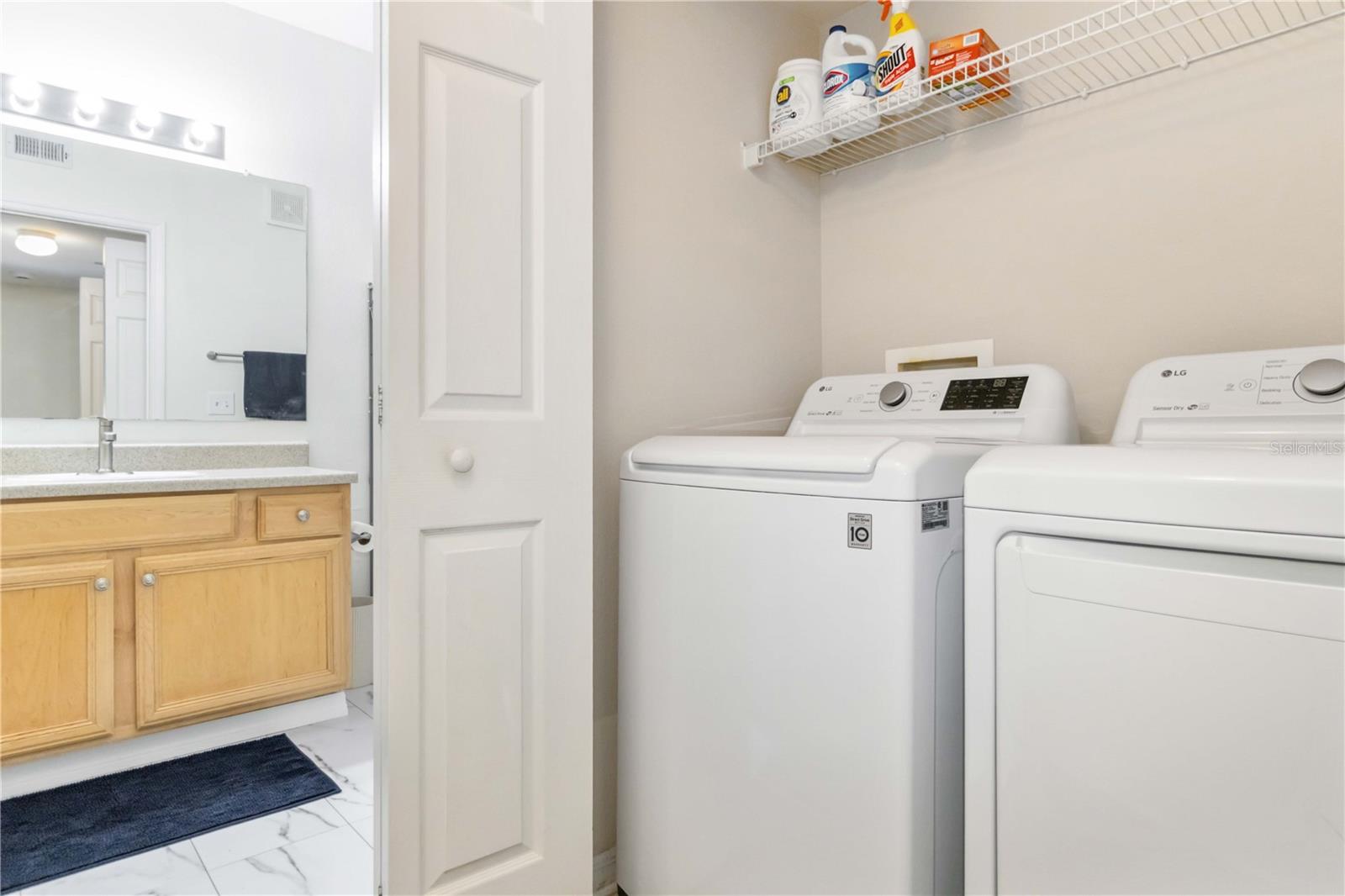 VILLAGIO - Residential Lease