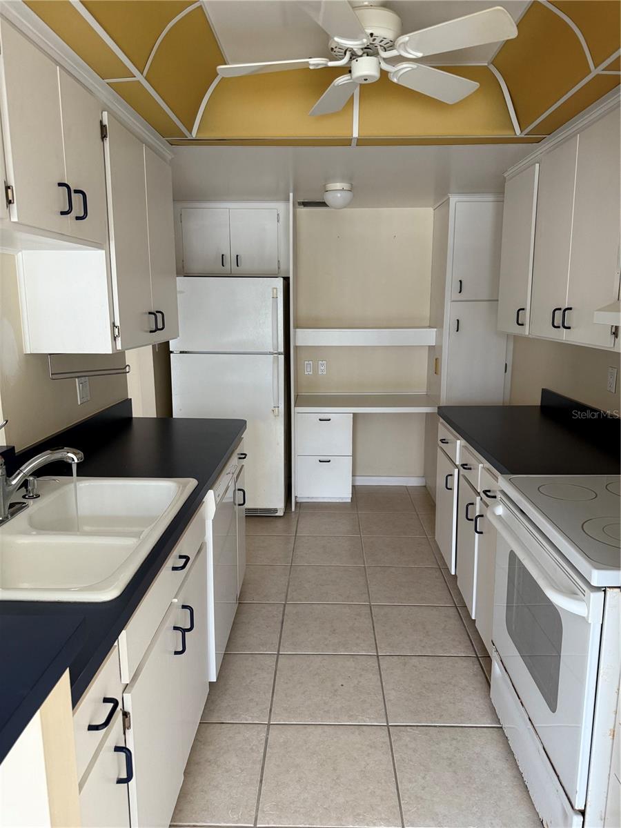 BAYS BLUFF ATPS SEC 1 - Residential Lease