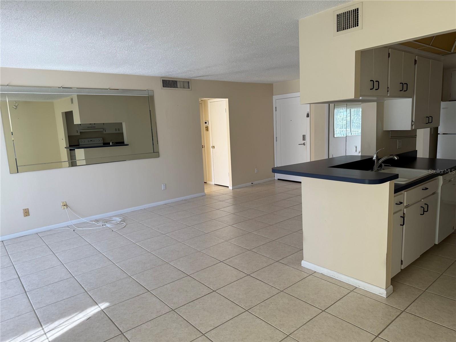 BAYS BLUFF ATPS SEC 1 - Residential Lease