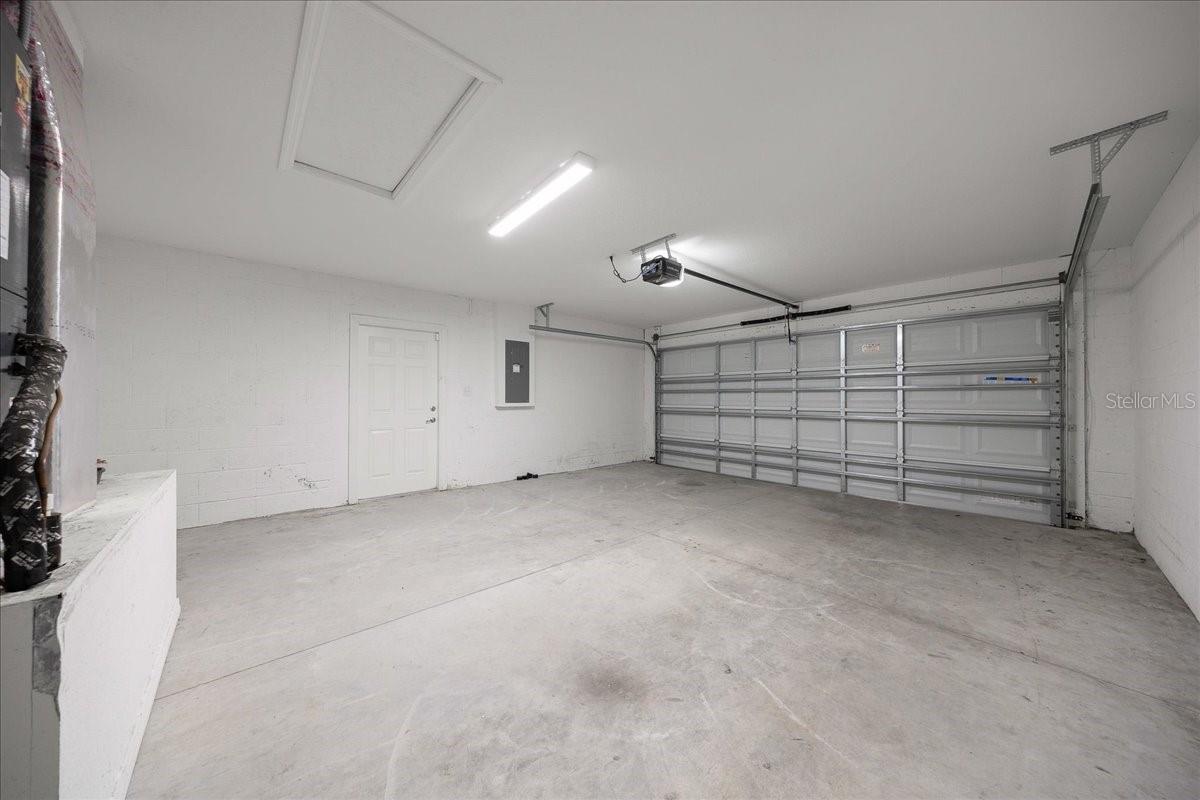 OCALA PARK ESTATE - Residential