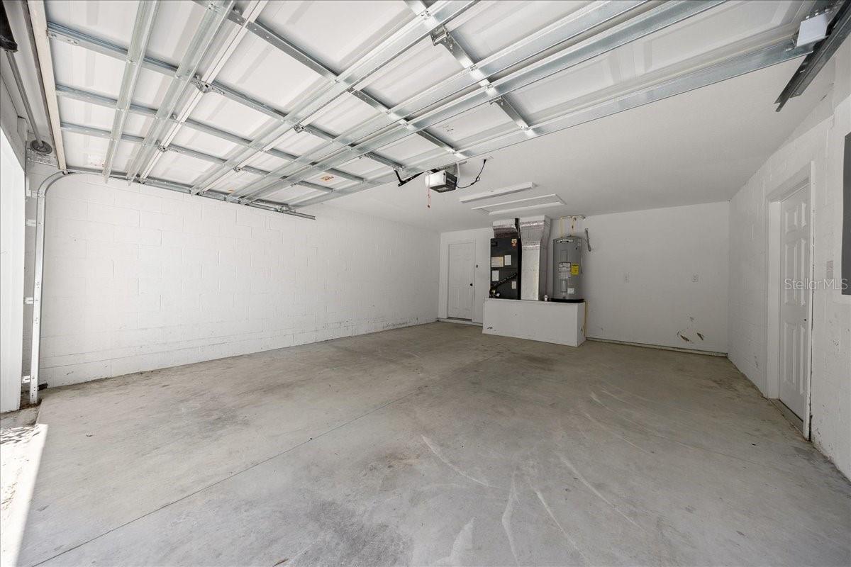 OCALA PARK ESTATE - Residential