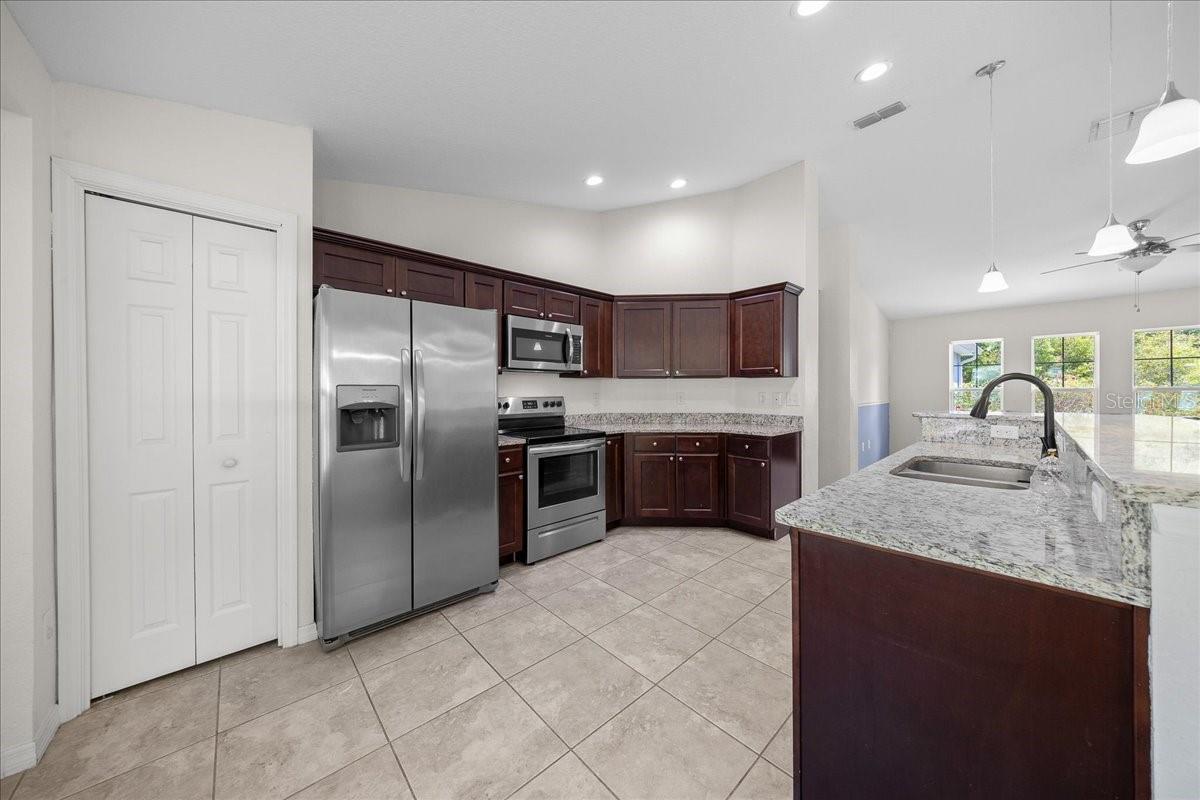 OCALA PARK ESTATE - Residential