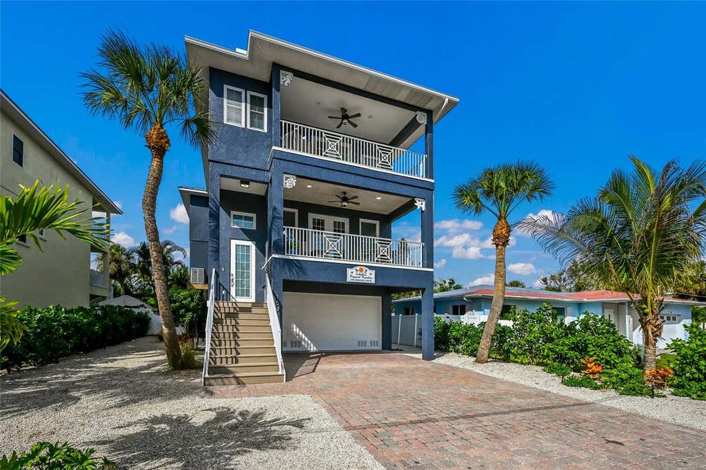 Photo of 159 Crescent Drive, Anna Maria, FL 34216 (MLS # A4700920)