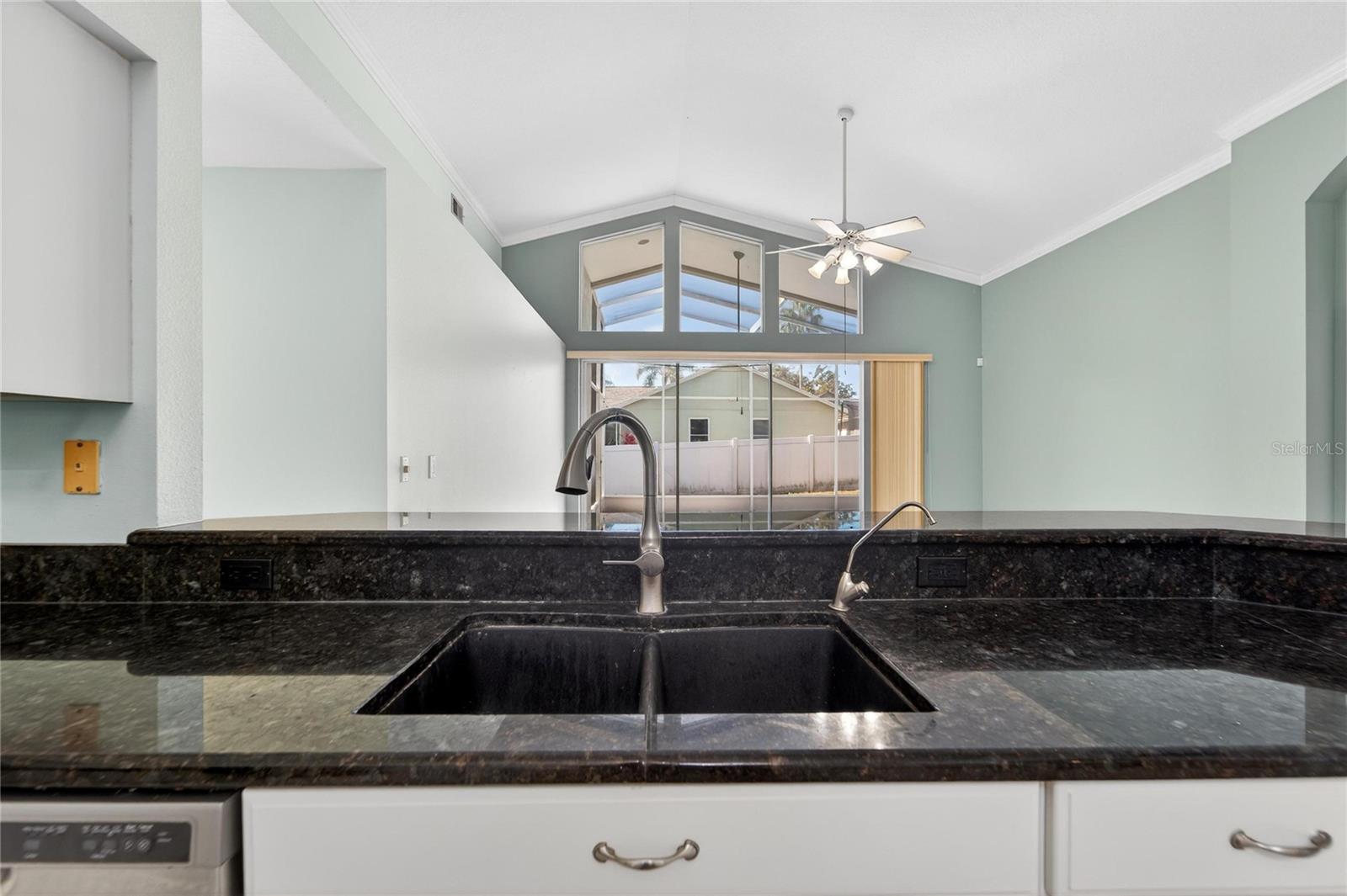 BLOOMINGDALE SEC BB PH - Residential Lease