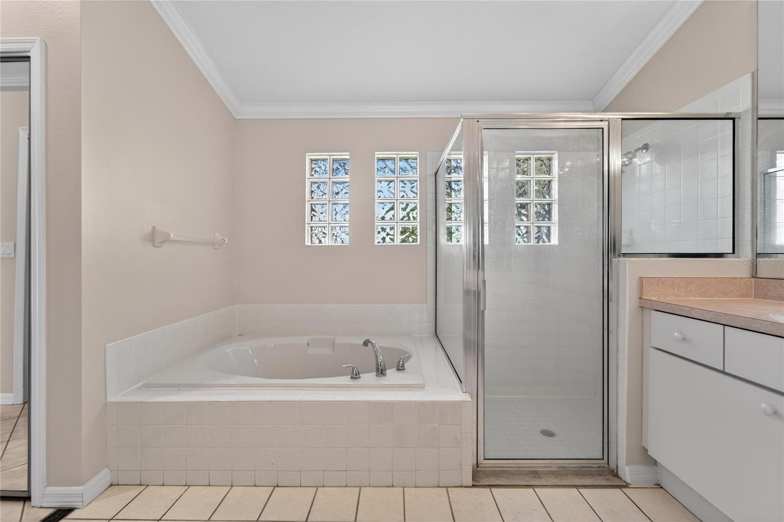 BLOOMINGDALE SEC BB PH - Residential Lease