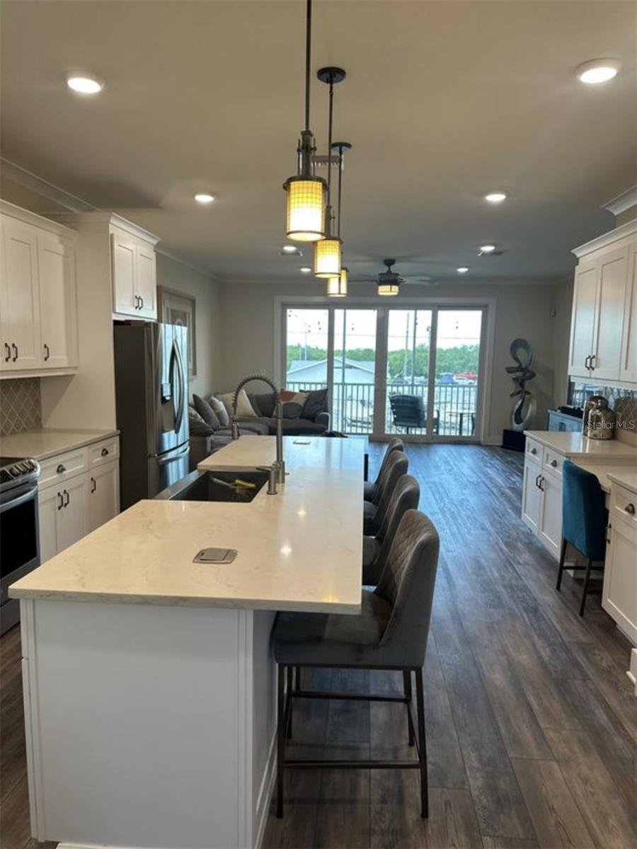 RIVIERA TWNHMS - Residential Lease