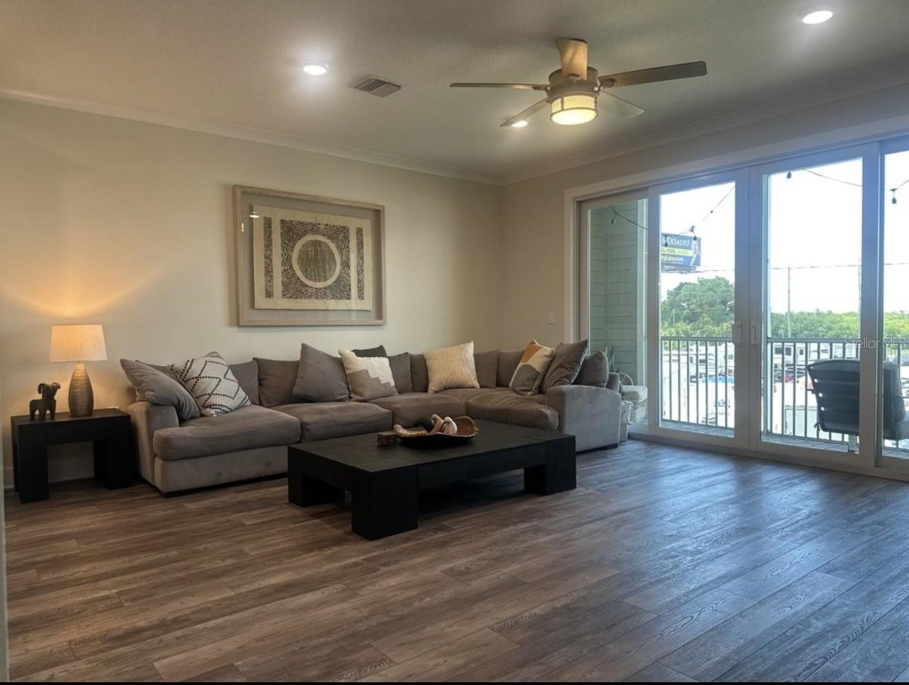 RIVIERA TWNHMS - Residential Lease