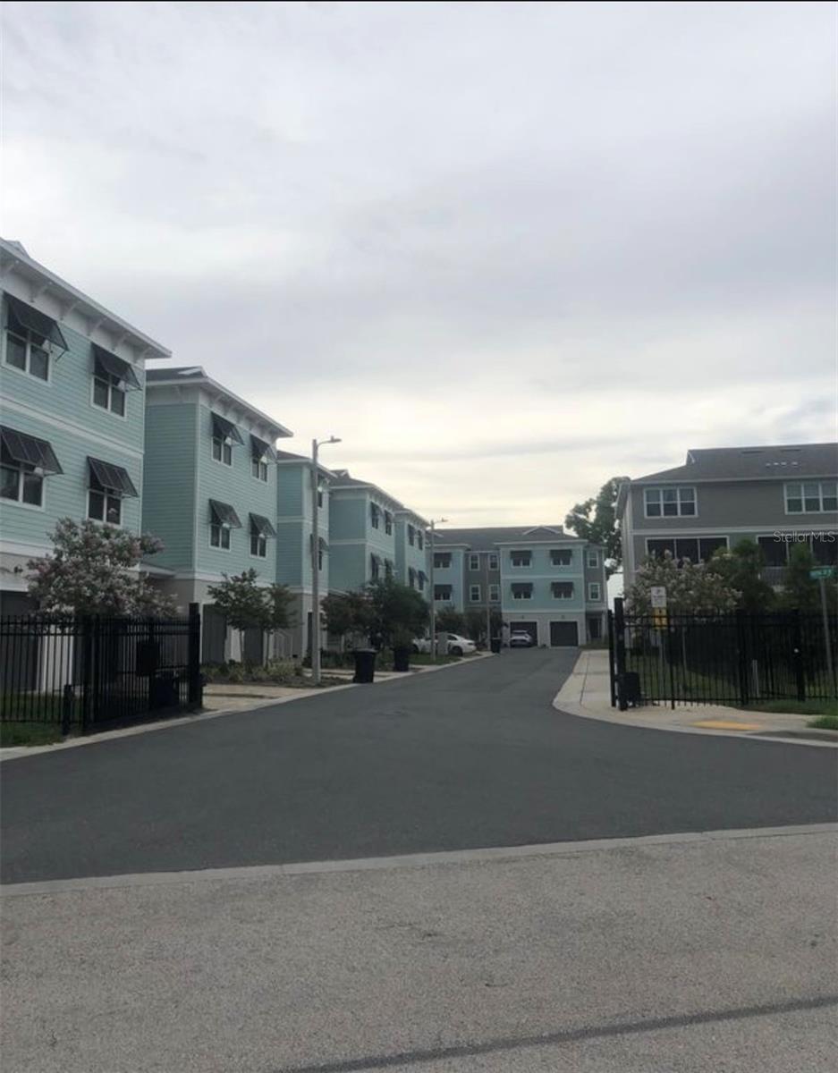 RIVIERA TWNHMS - Residential Lease