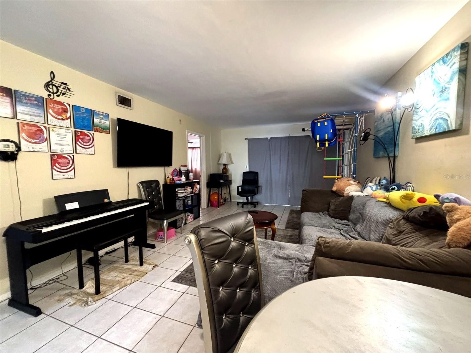 IMPERIAL COURT APT - Residential