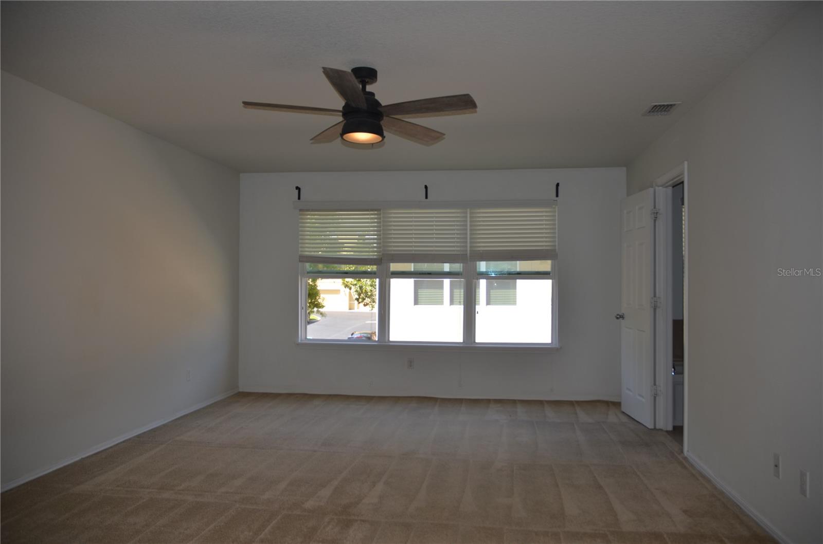 SUTTON PLACE TWNHMS A REP - Residential Lease