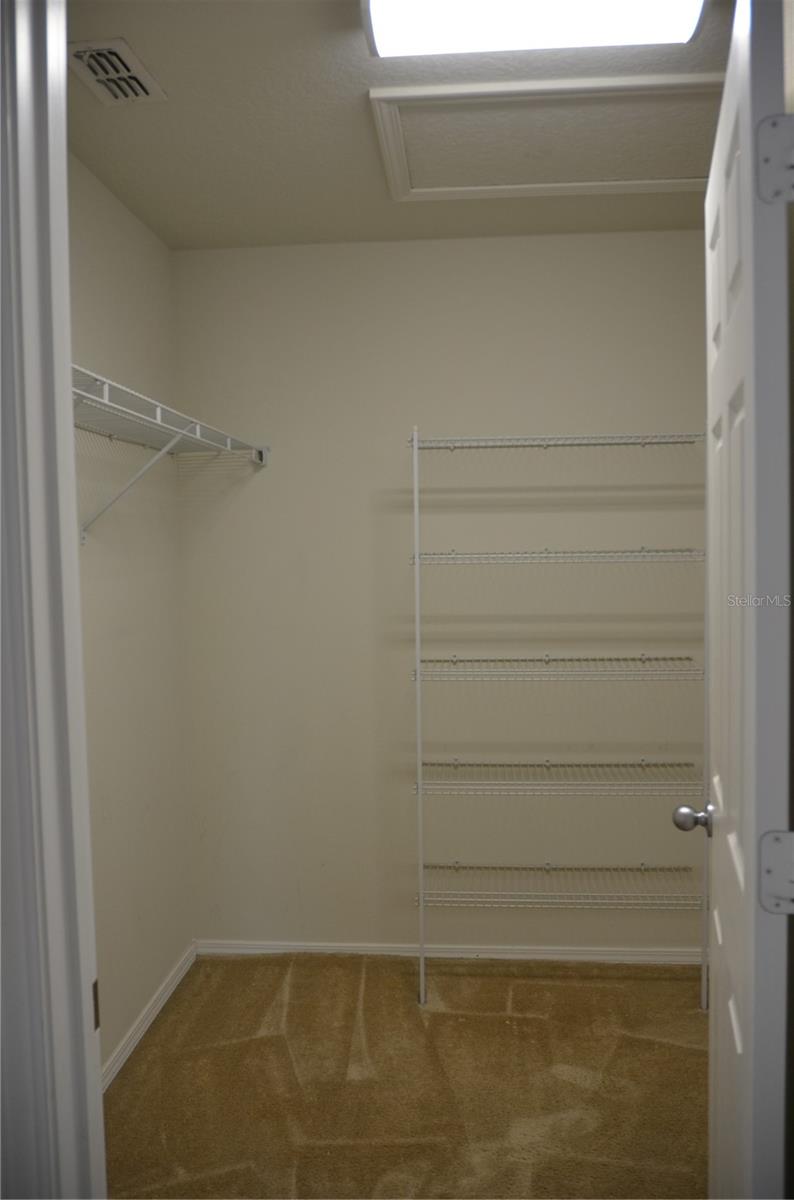 SUTTON PLACE TWNHMS A REP - Residential Lease