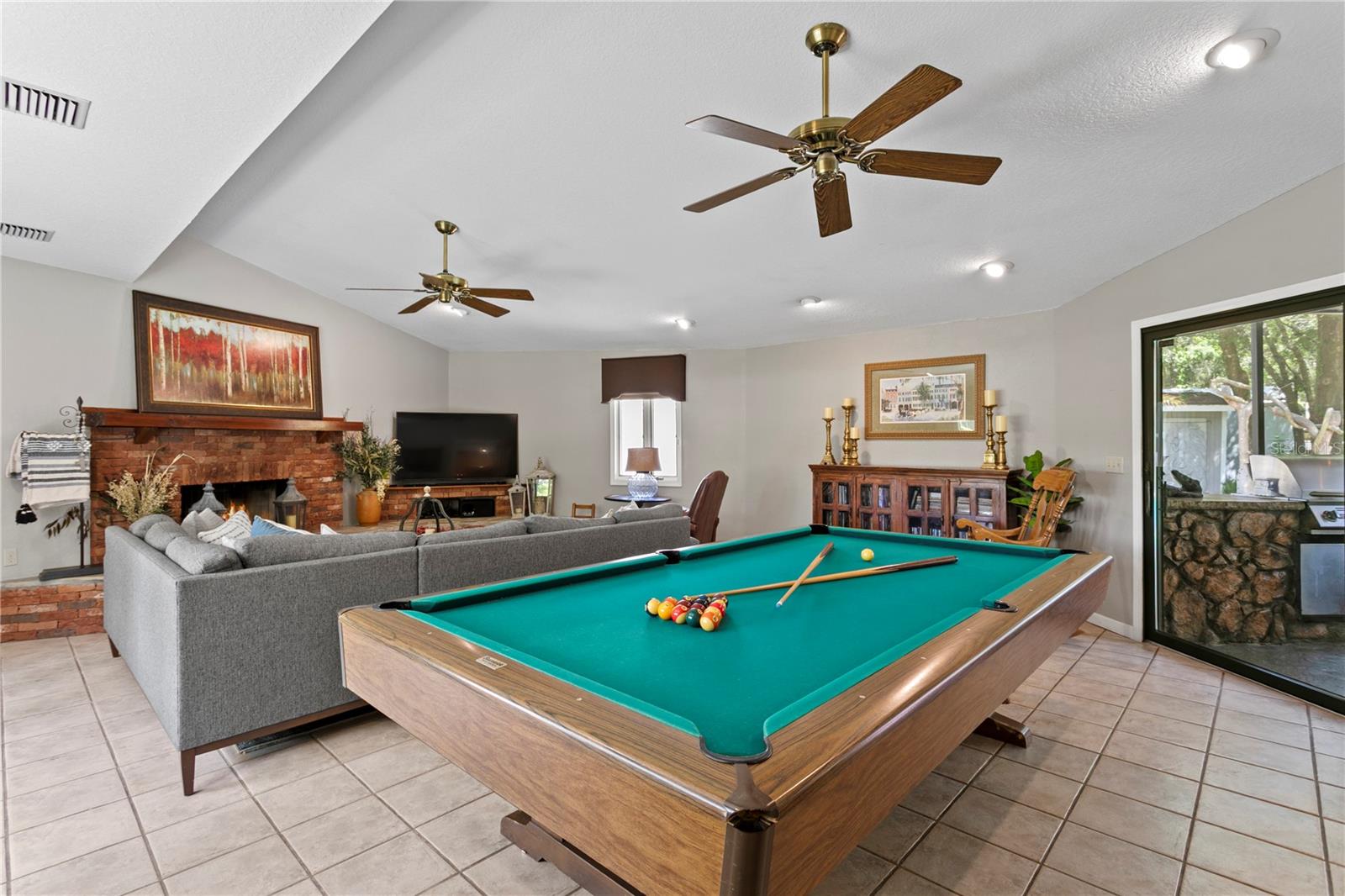 TWIN BRANCH ACRES UNIT FIVE - Residential