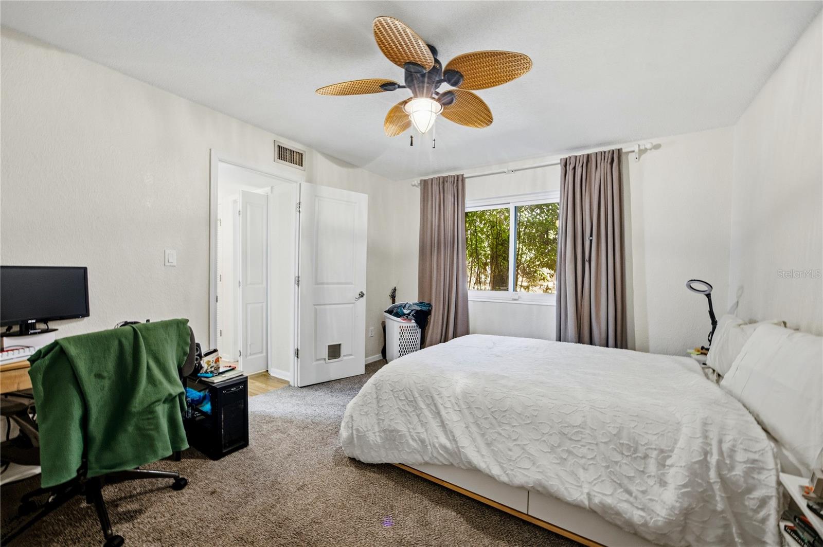 HAWTHORNE RESERVE - Residential
