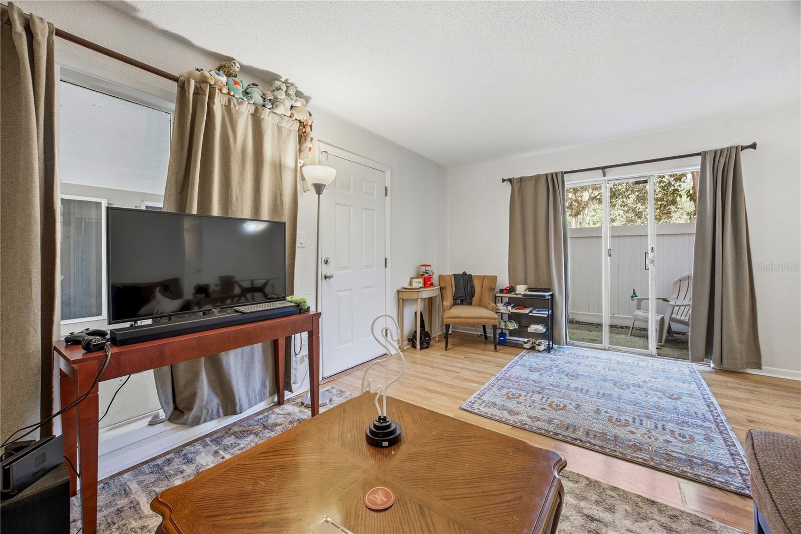 HAWTHORNE RESERVE - Residential