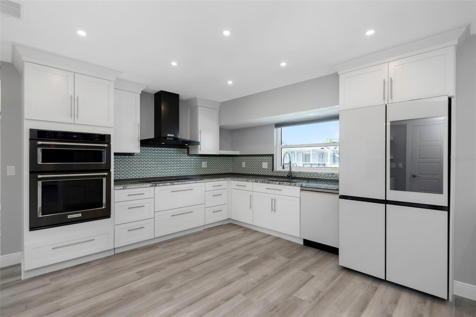 FLOR A MAR - Residential