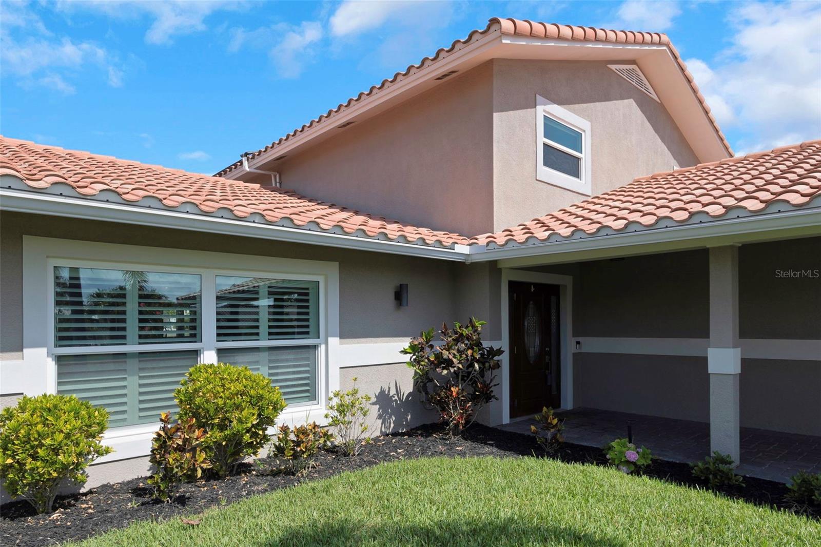 FLOR A MAR - Residential