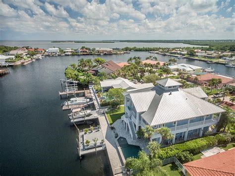 FLOR A MAR - Residential