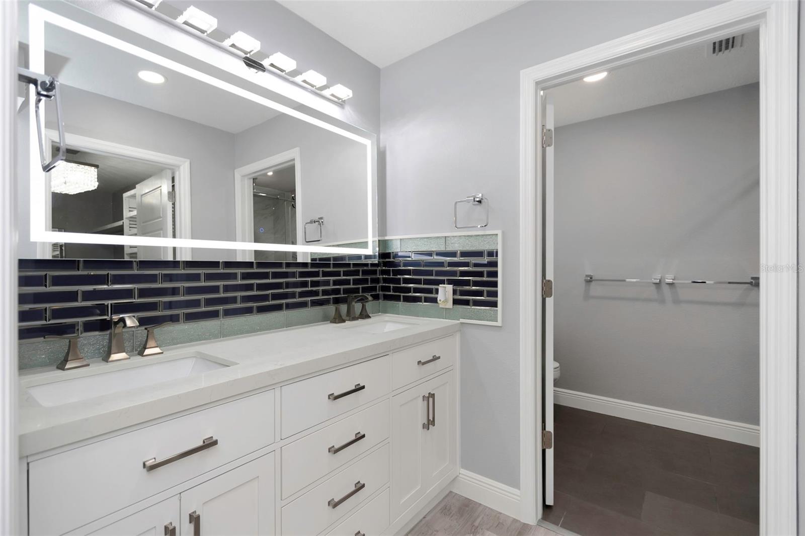 FLOR A MAR - Residential