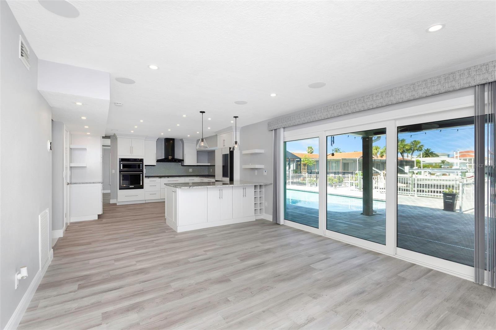 FLOR A MAR - Residential