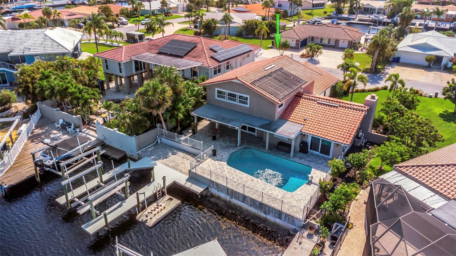 FLOR A MAR - Residential