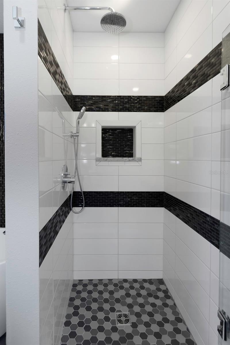 FLOR A MAR - Residential