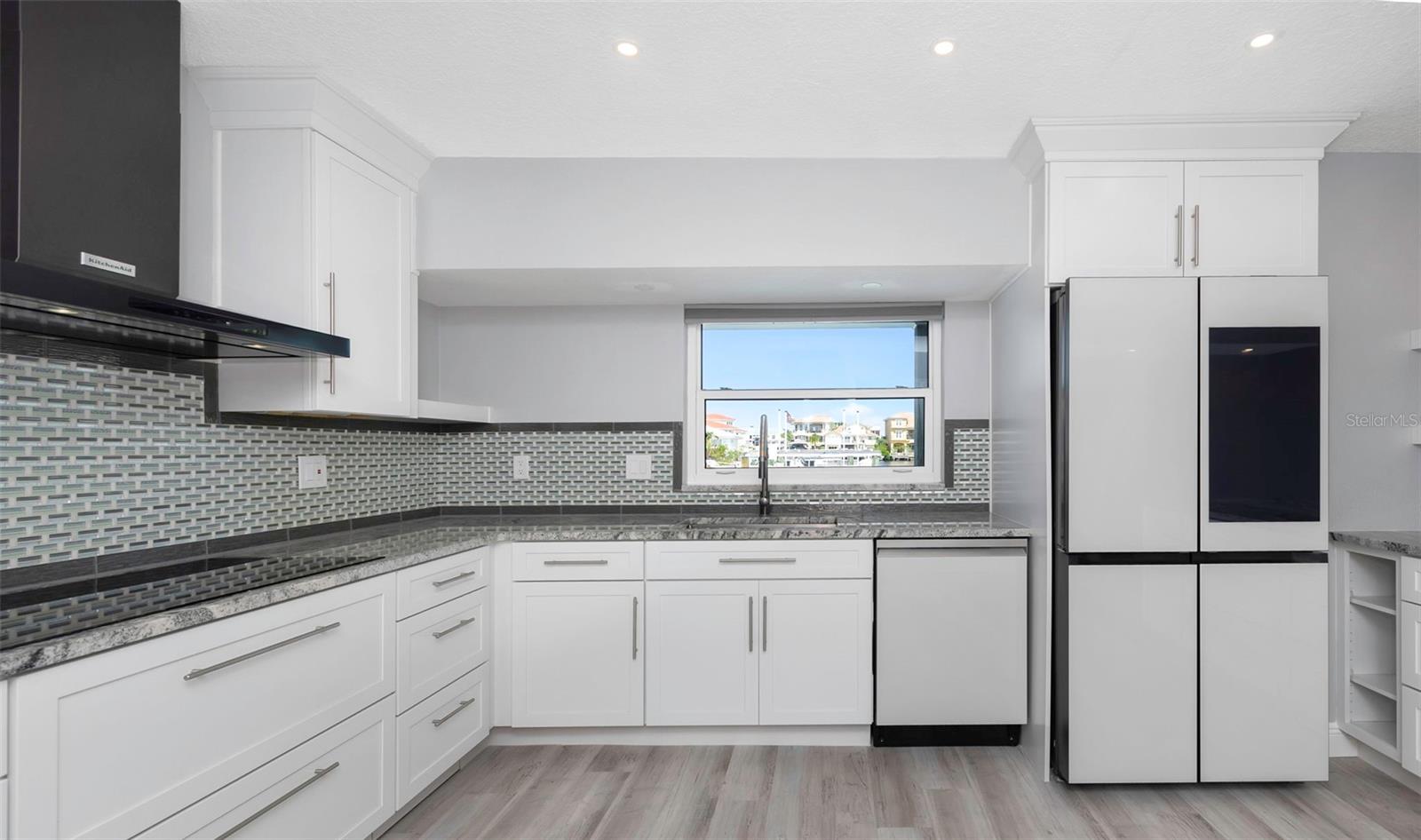 FLOR A MAR - Residential